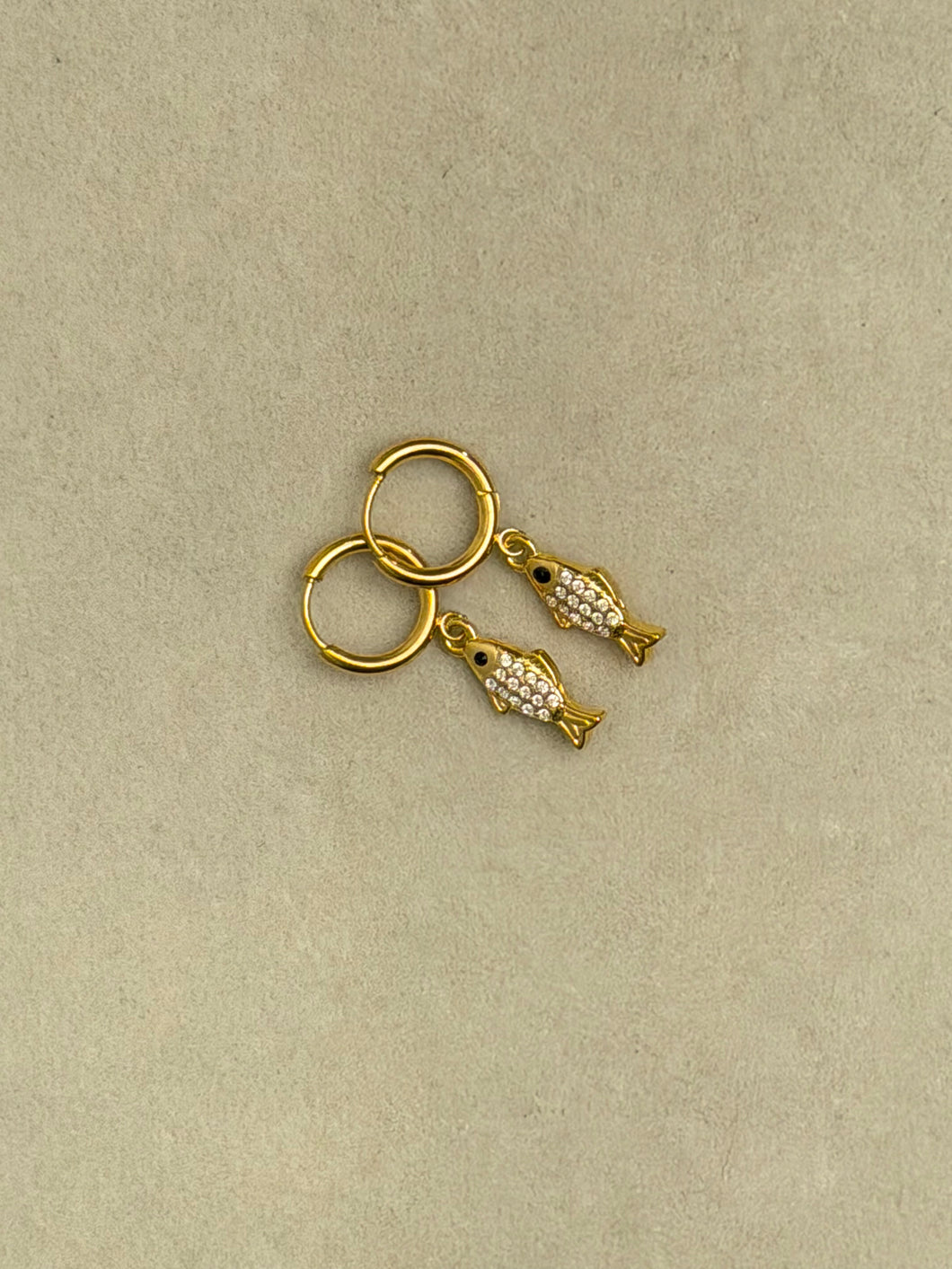 ZIRCON FISH EARRINGS HOOPS